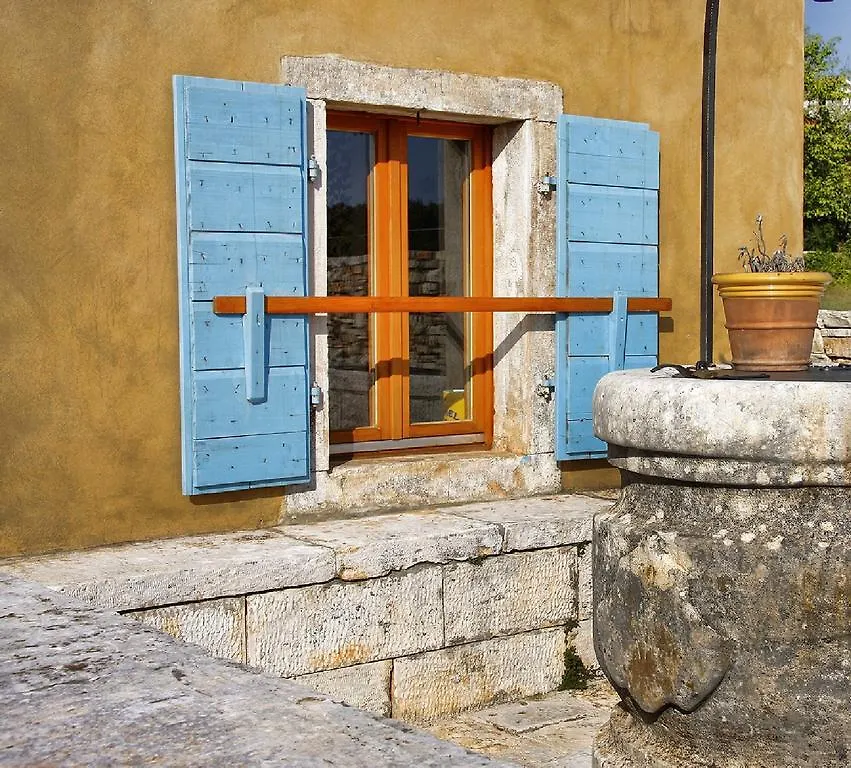 Holiday Home Hedera Svetvincenat Croatia