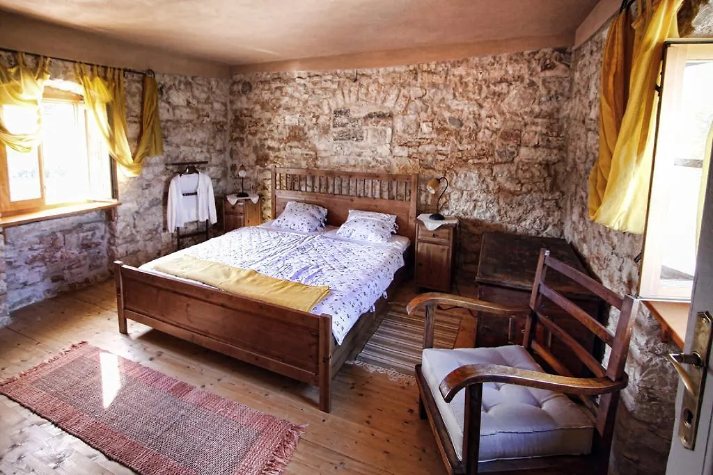 Holiday Home Hedera Svetvincenat